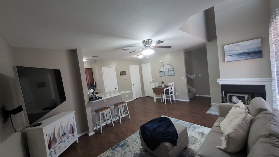 1305 W Villa Maria Rd F-104 — photo