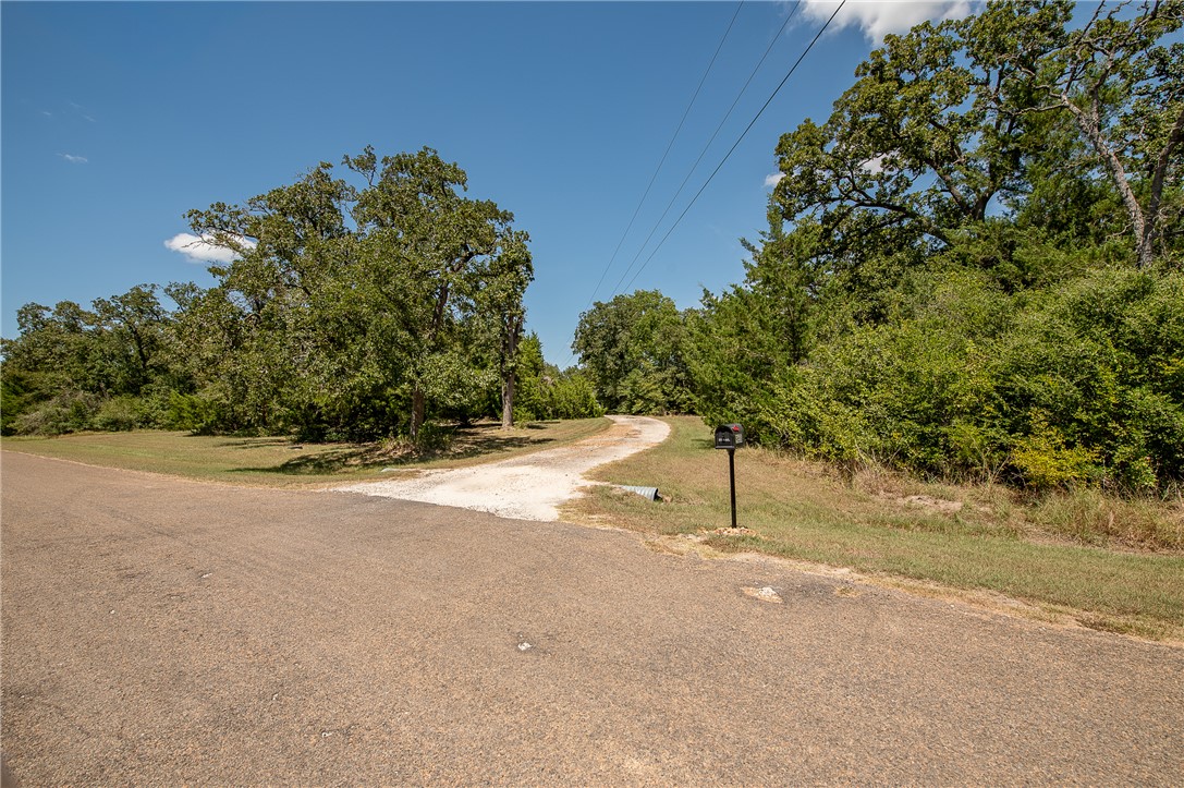 9658 Panther Creek Road — photo