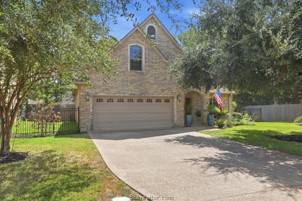 1728 Creekside Circle — photo