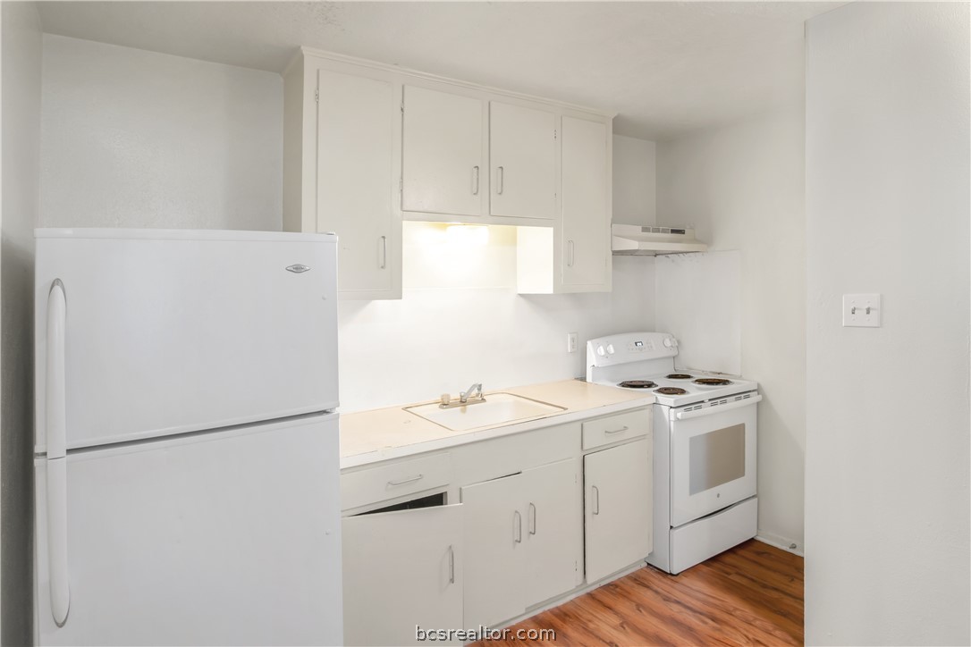 605 Foch D — photo
