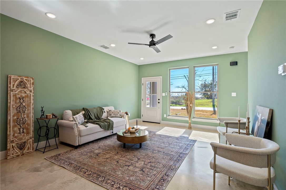 106 33rd W, Bryan, TX 77803 — photo 3
