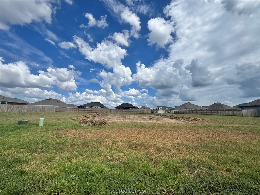 7806 Leadtree Drive — photo