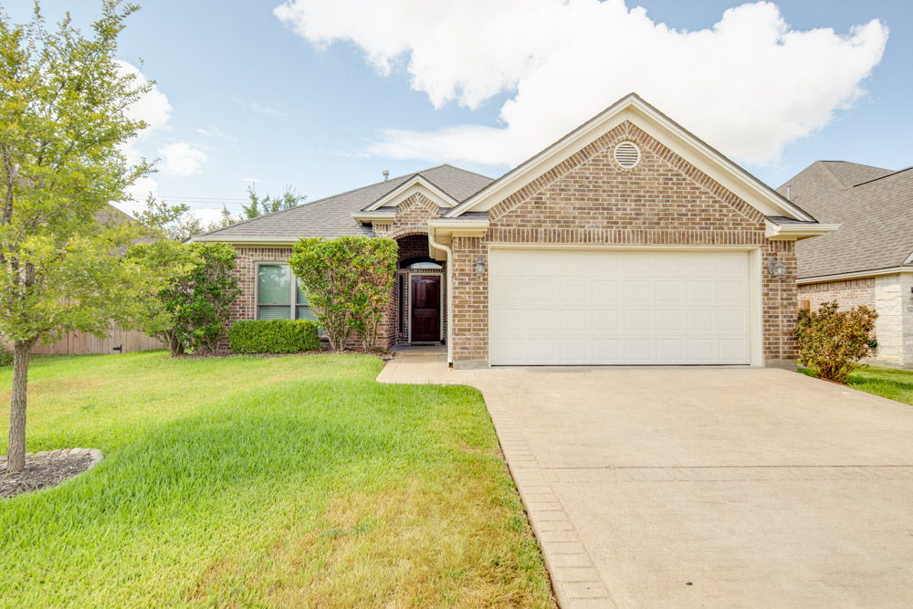 142 Roucourt Loop — photo