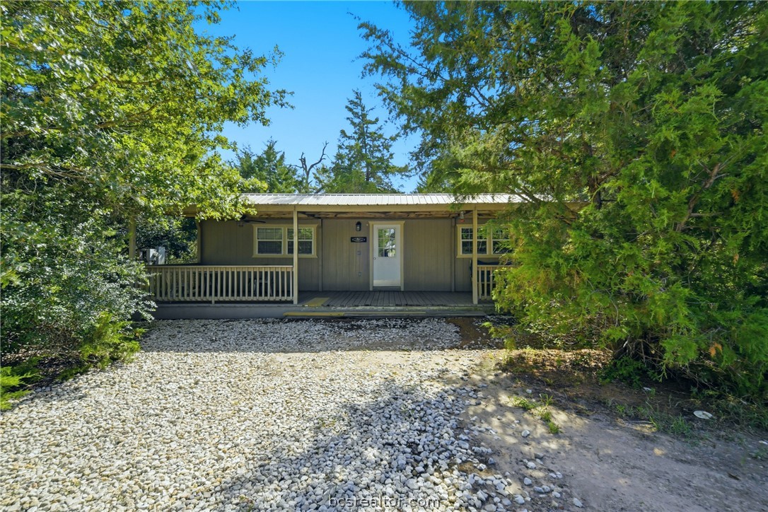 11351 Oak Lake Road — photo