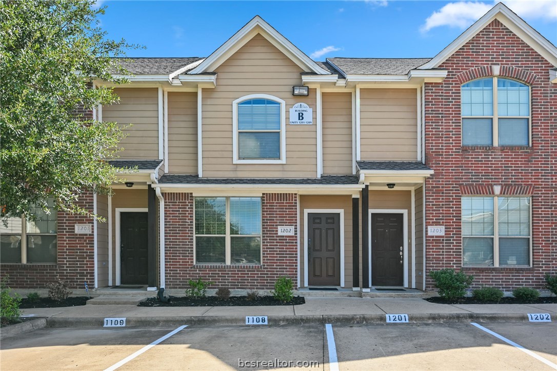 1000 Spring Loop 1202 — photo
