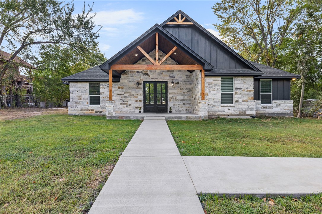 406 E Davis Street, Hearne, TX 77859 — photo 3