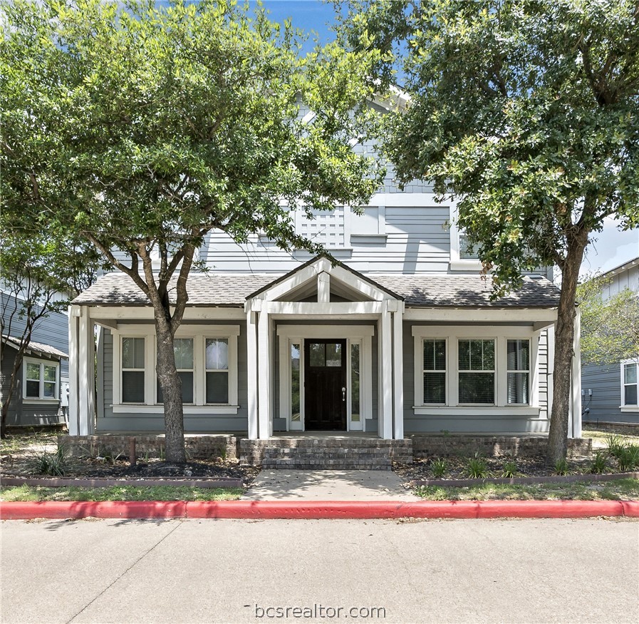 1725 Harvey Mitchell Parkway S 1112 — photo