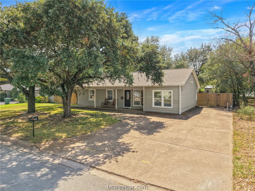 4004 Tanglewood Drive — photo