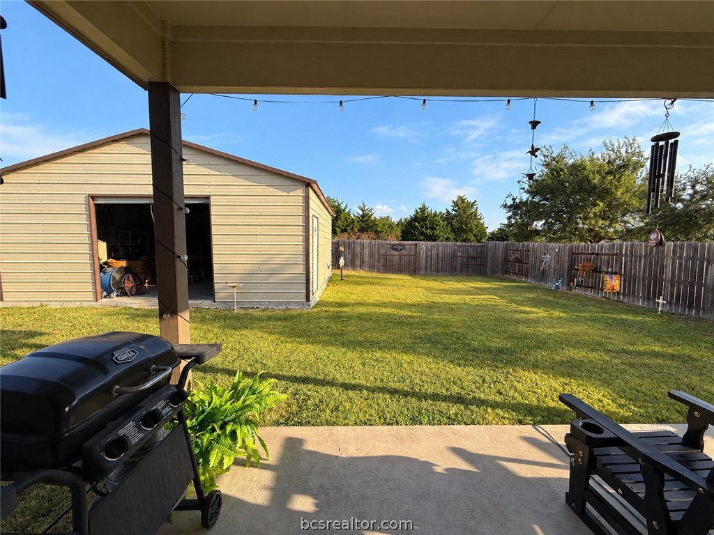 620 W Sheldon, Thrall, TX 76578 — photo 2