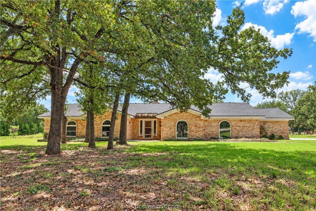 4728 Enchanted Oaks Drive — photo