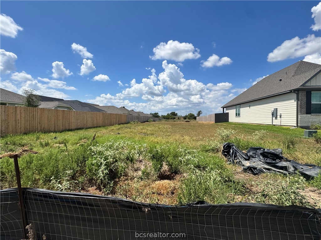 1536 Birdie Court — photo