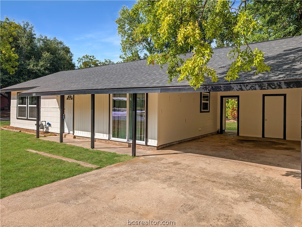1618 Willow Drive — photo