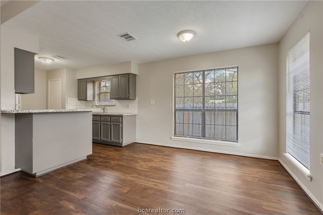 1003 E 24th Street, Bryan, TX 77803 — photo 2