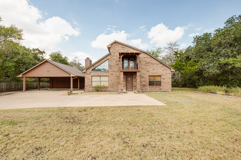 3832 Cedar Ridge Drive — photo