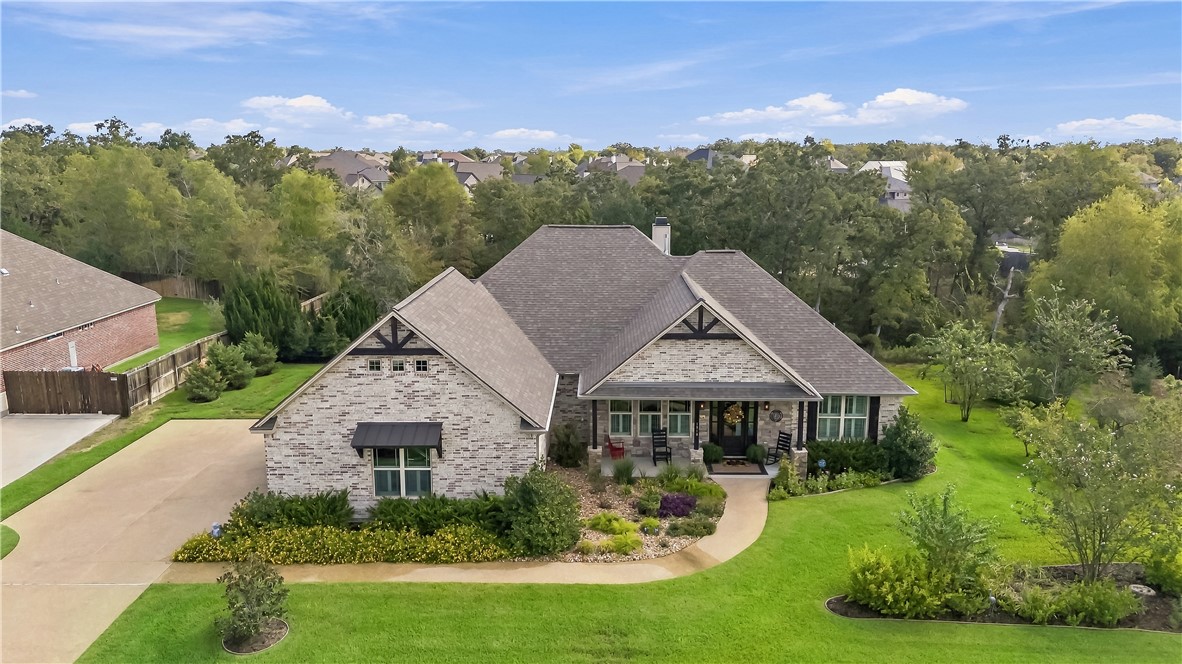 1910 Spanish Moss Drive — photo