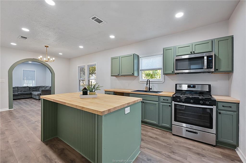 1100 E 25th Street, Bryan, TX 77803 — photo 3
