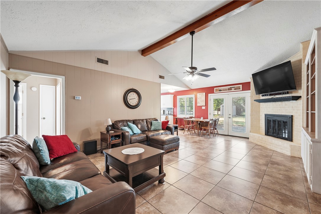 3902 Oak Bluff Circle, Bryan, TX 77802 — photo 2