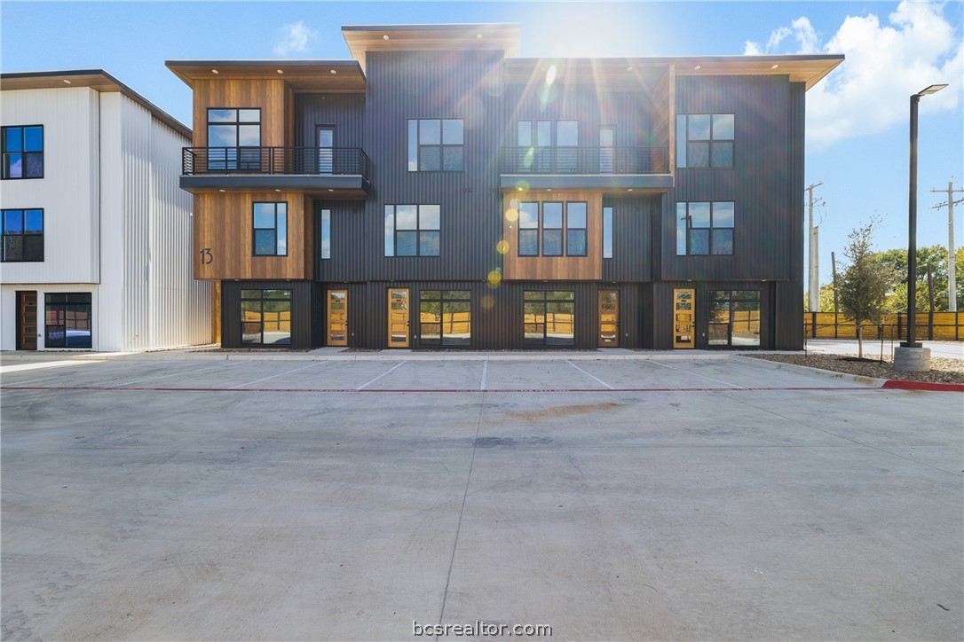 2539 East Villa Maria Road 1104 — photo