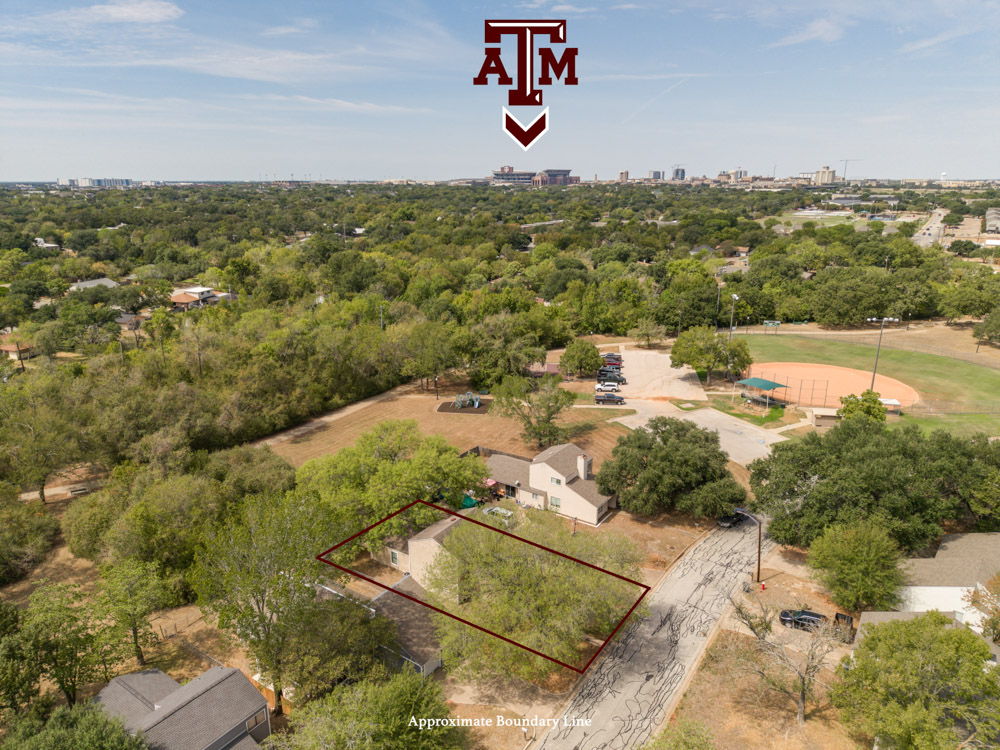 1406 Lemon Tree Lane — photo
