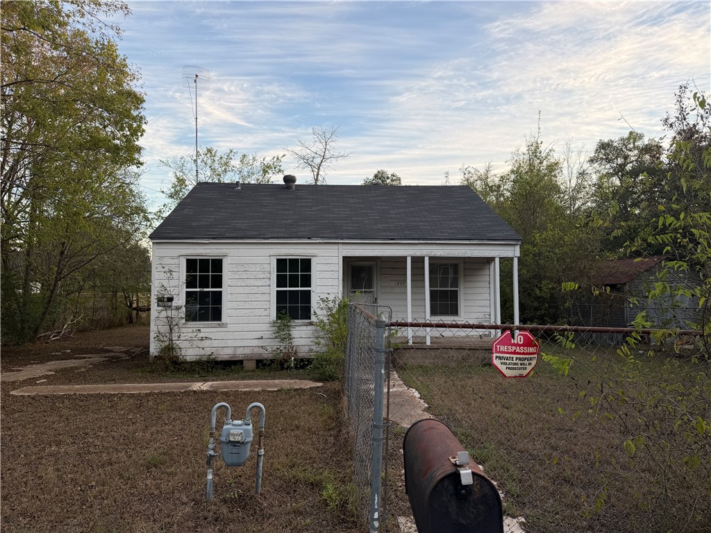 1207 South Drive — photo