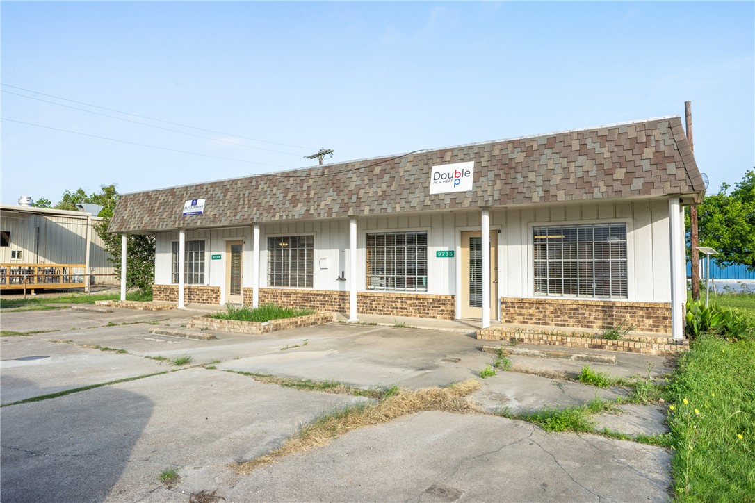 216 CR 265 — photo
