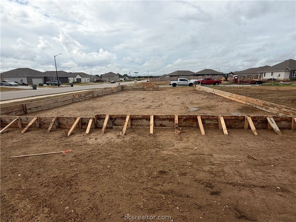 2500 Maskavich Court — photo