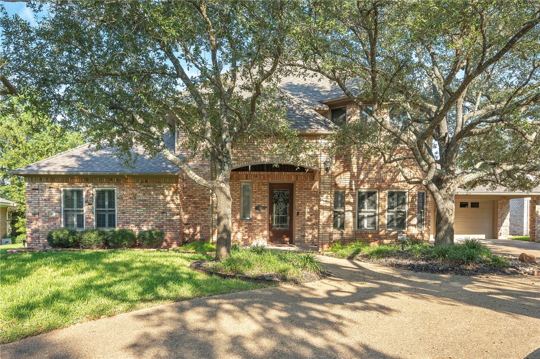 3103 Camelot Drive — photo