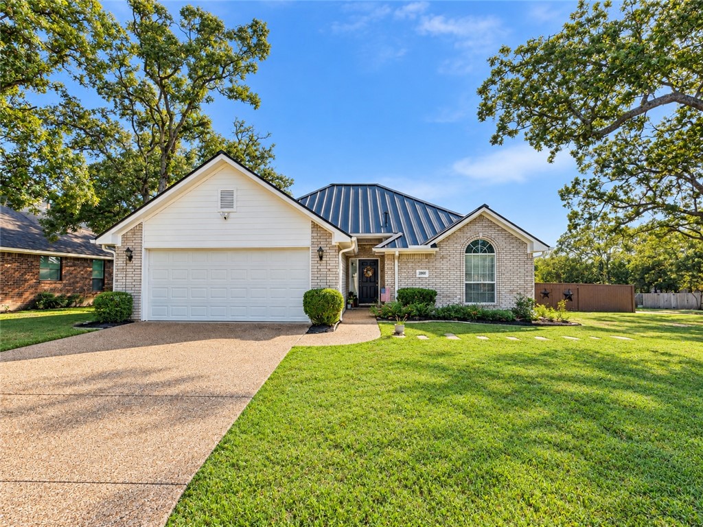 2900 Mirrormere Circle — photo
