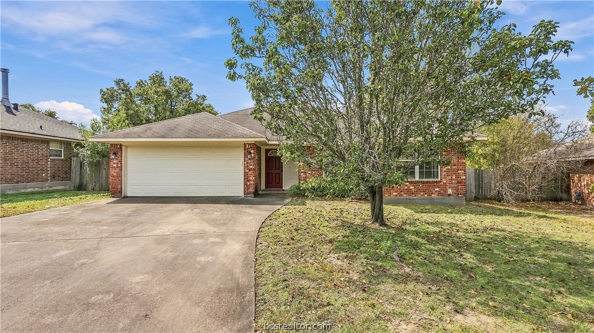 1507 Strasburg Circle — photo
