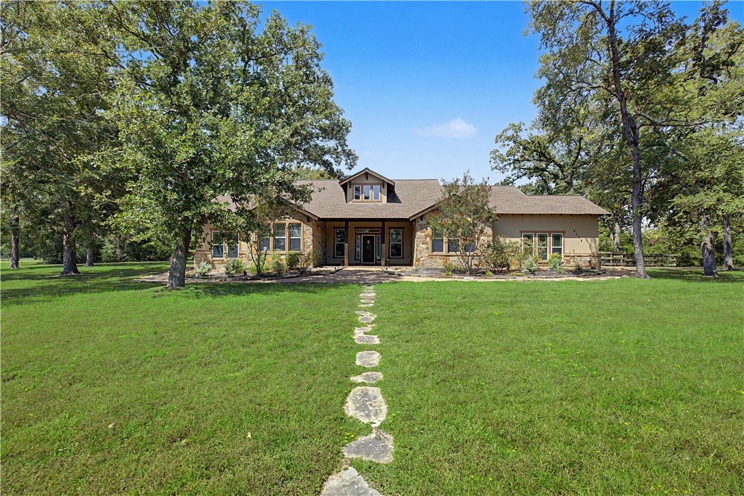 9095 King Oaks Drive — photo