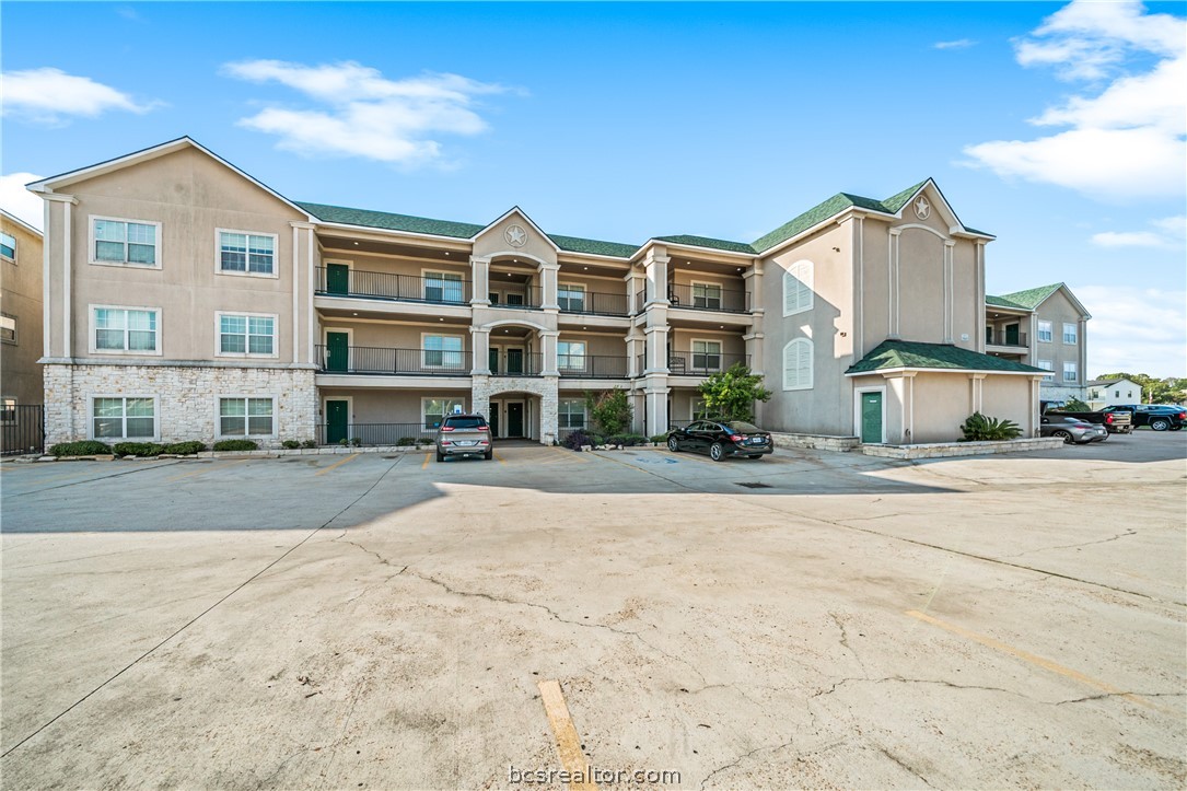 7037 Kingston Cove Unit 114 — photo