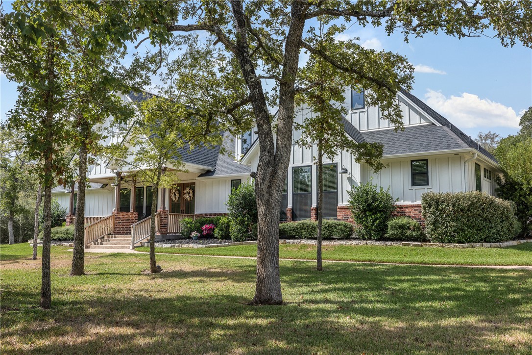 1001 Howe Drive — photo