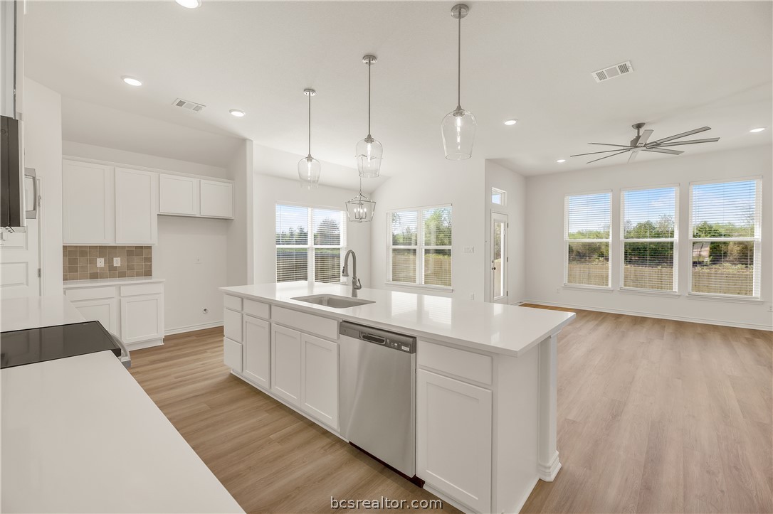3560 Pointe du Hoc Loop, Bryan, TX 77808 — photo 2