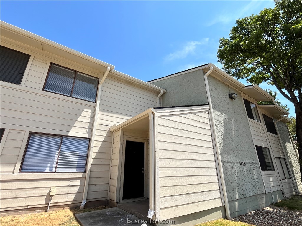 4515 Carter Creek Parkway Unit 3 — photo