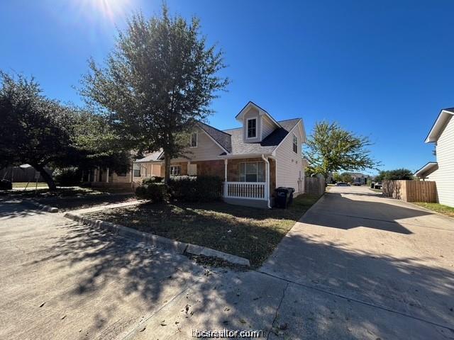 1716 Boardwalk Court — photo