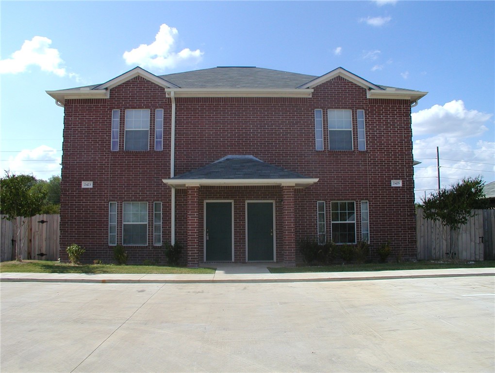 1805 Prairie — photo
