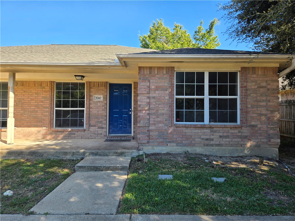1740 Rock Hollow Loop — photo