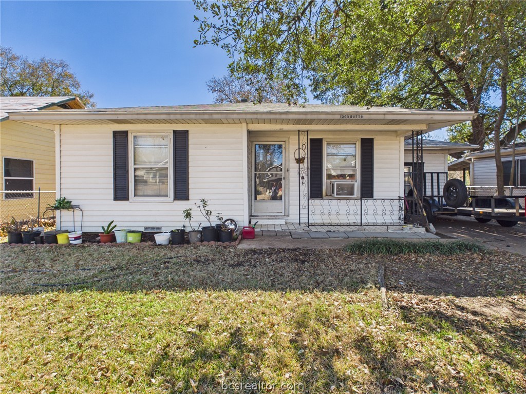 1203 Batts Street, Bryan, TX 77803 — photo 3