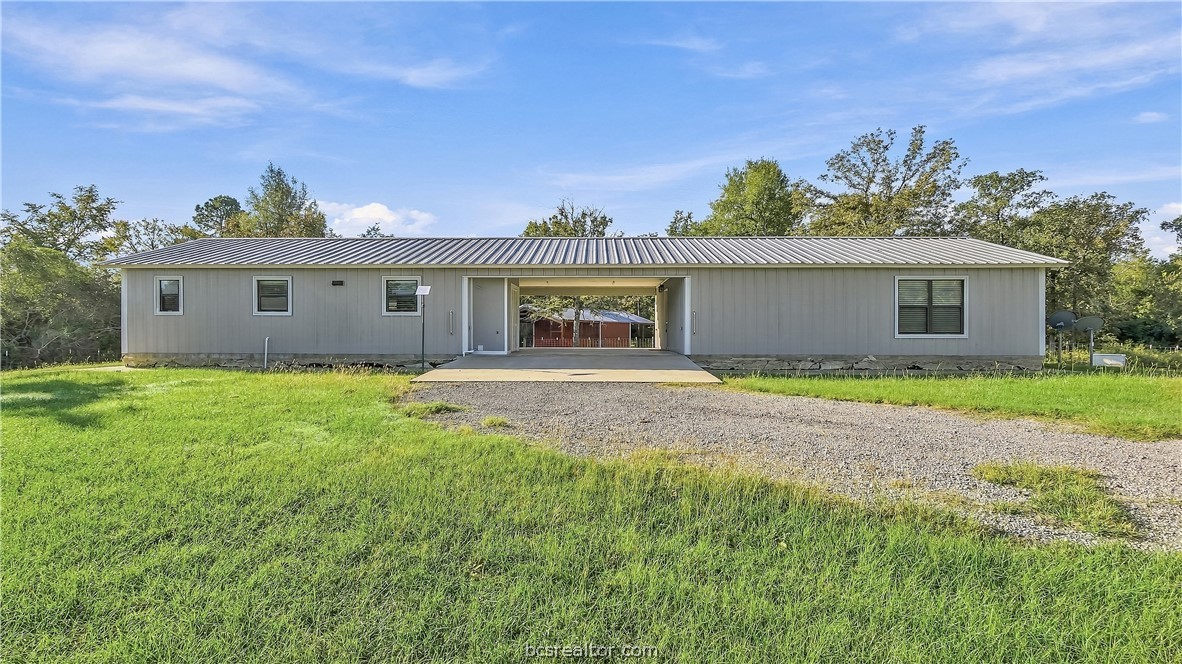 8712 County Road 417 — photo