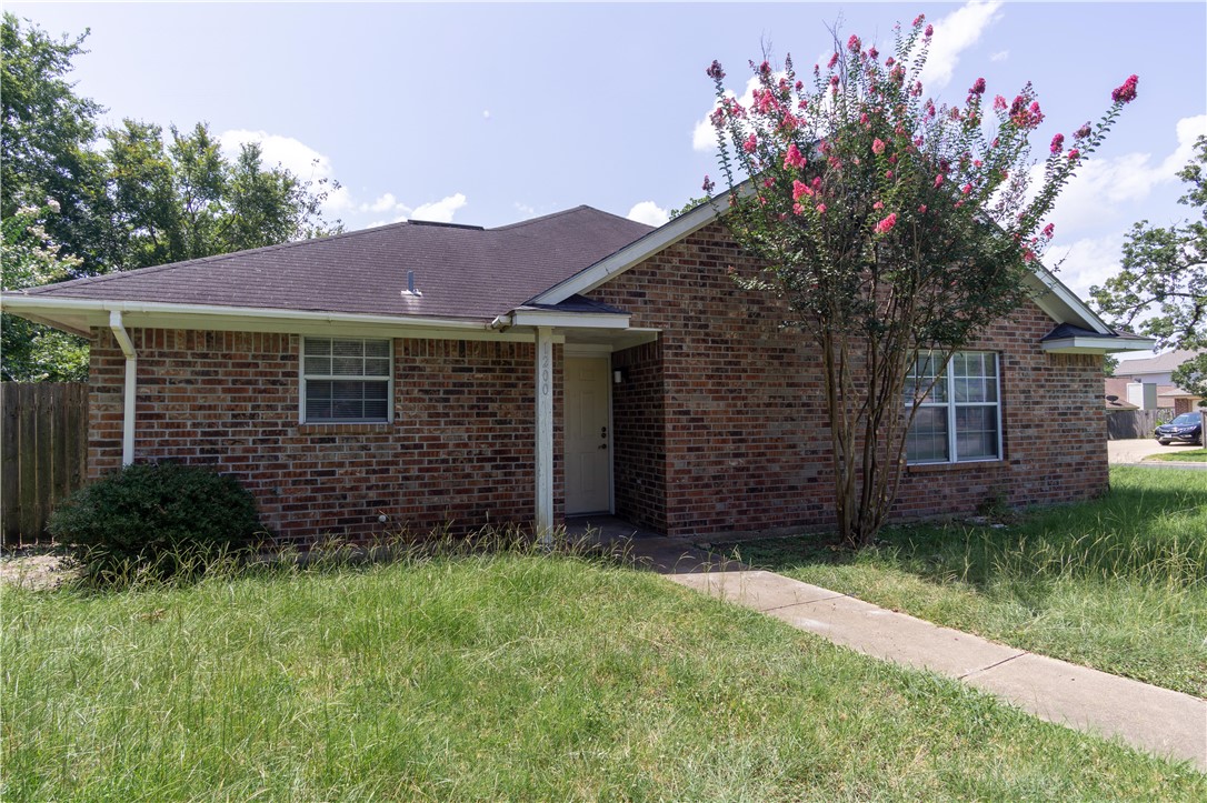 1200 Bayou Woods Drive — photo