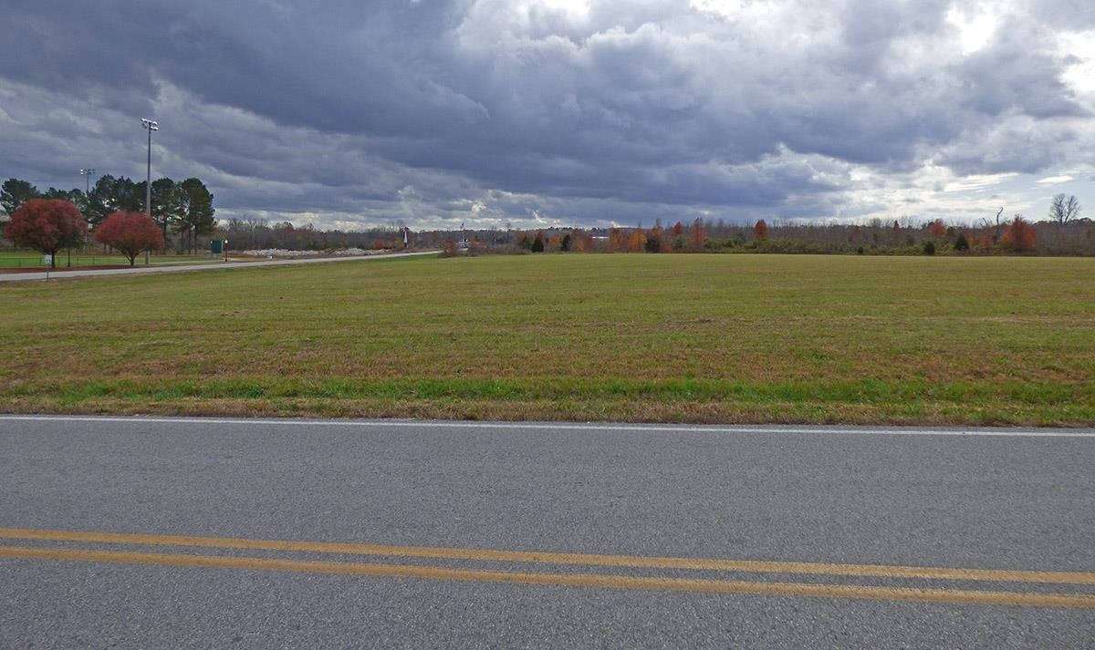 College Drive — photo