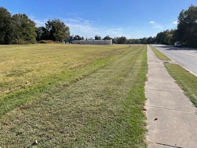 Bobby Glover Blvd — photo