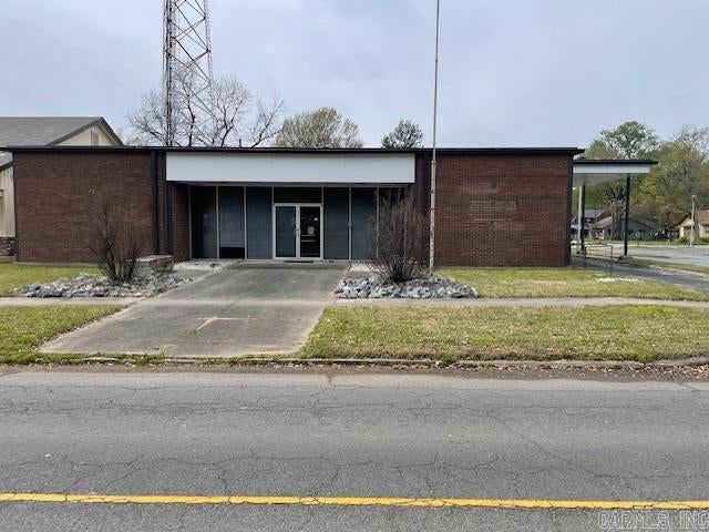 1204 S Main — photo