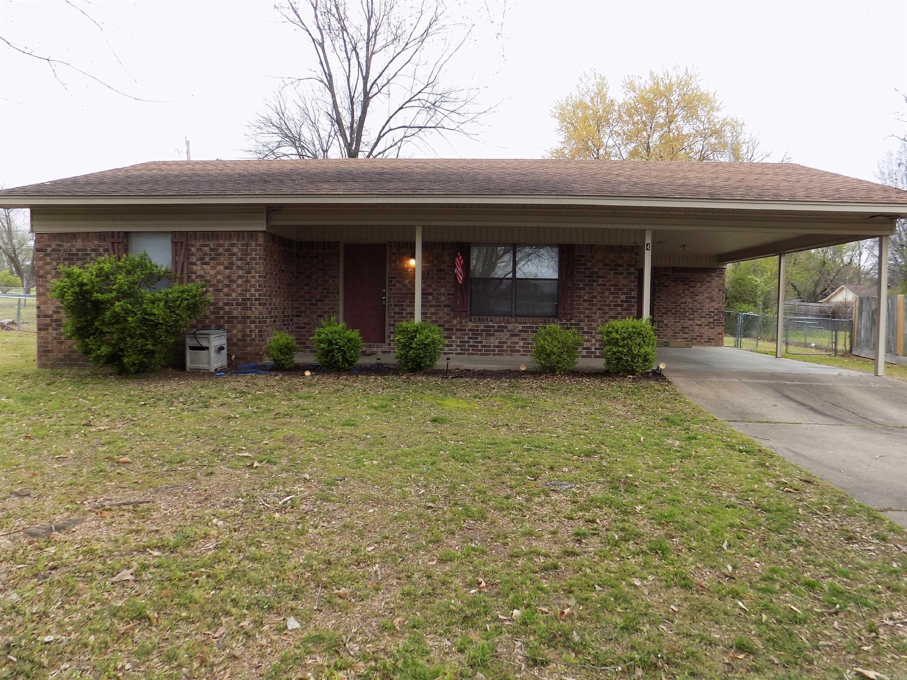 4 Charlotte — photo