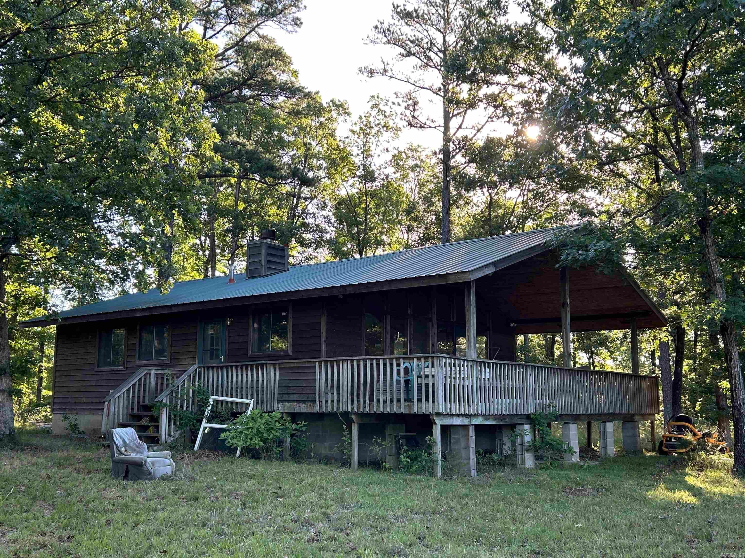 2325 Six Ridge Road — photo