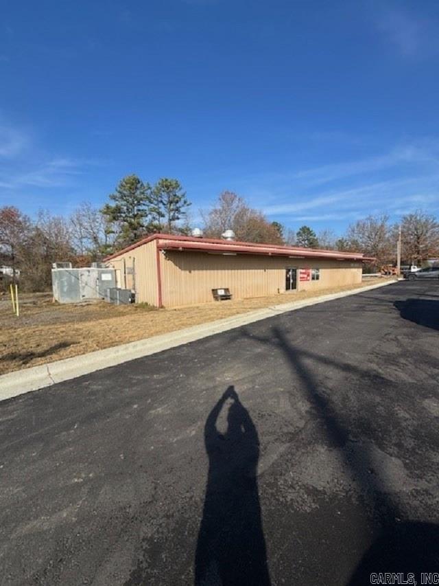 558 Hwy 365 — photo