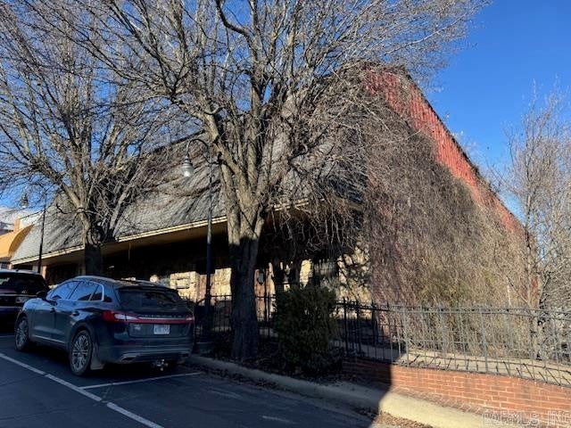 208 & 210 E Everett Street — photo