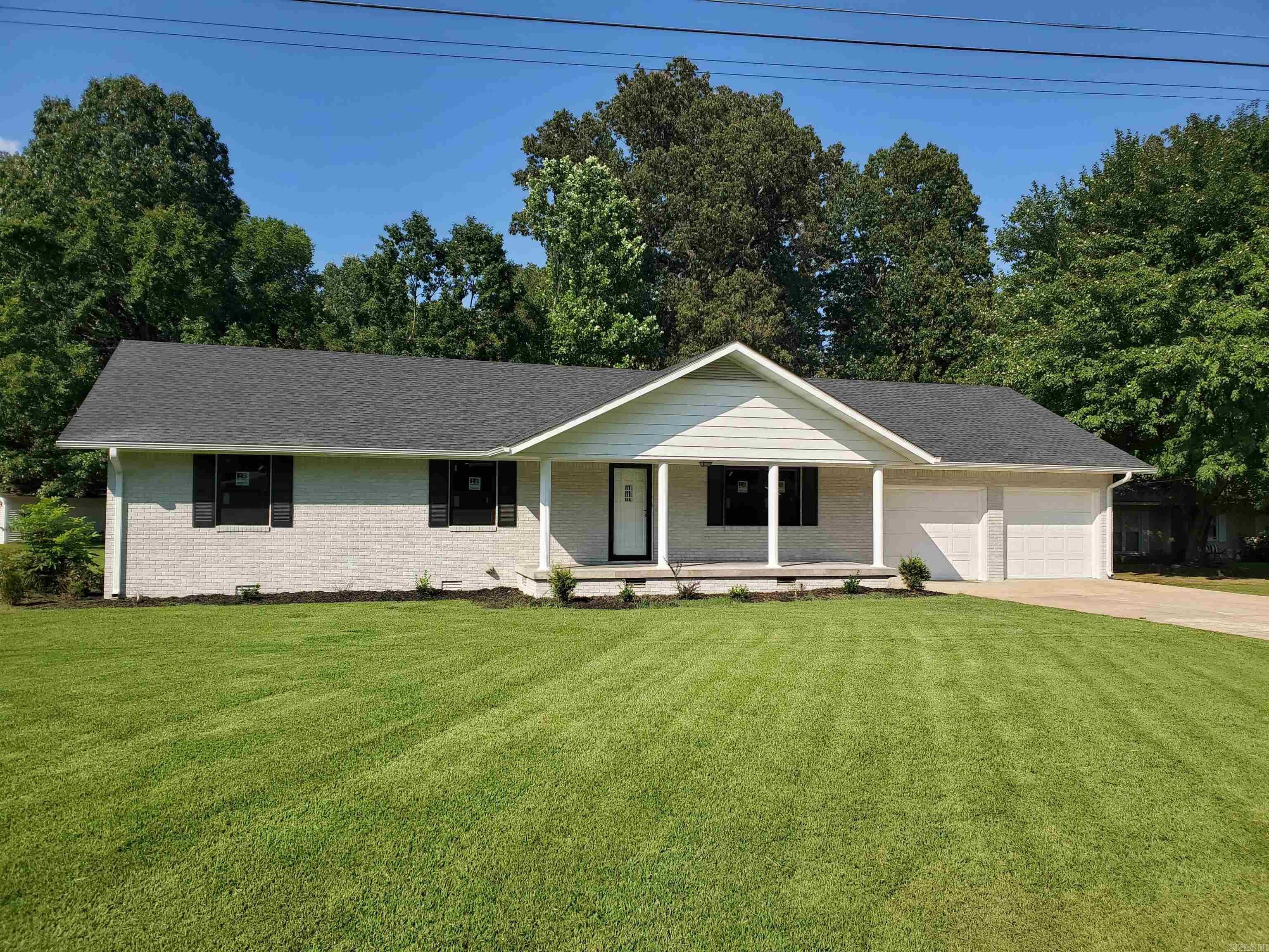 1017 Homecrest Drive — photo