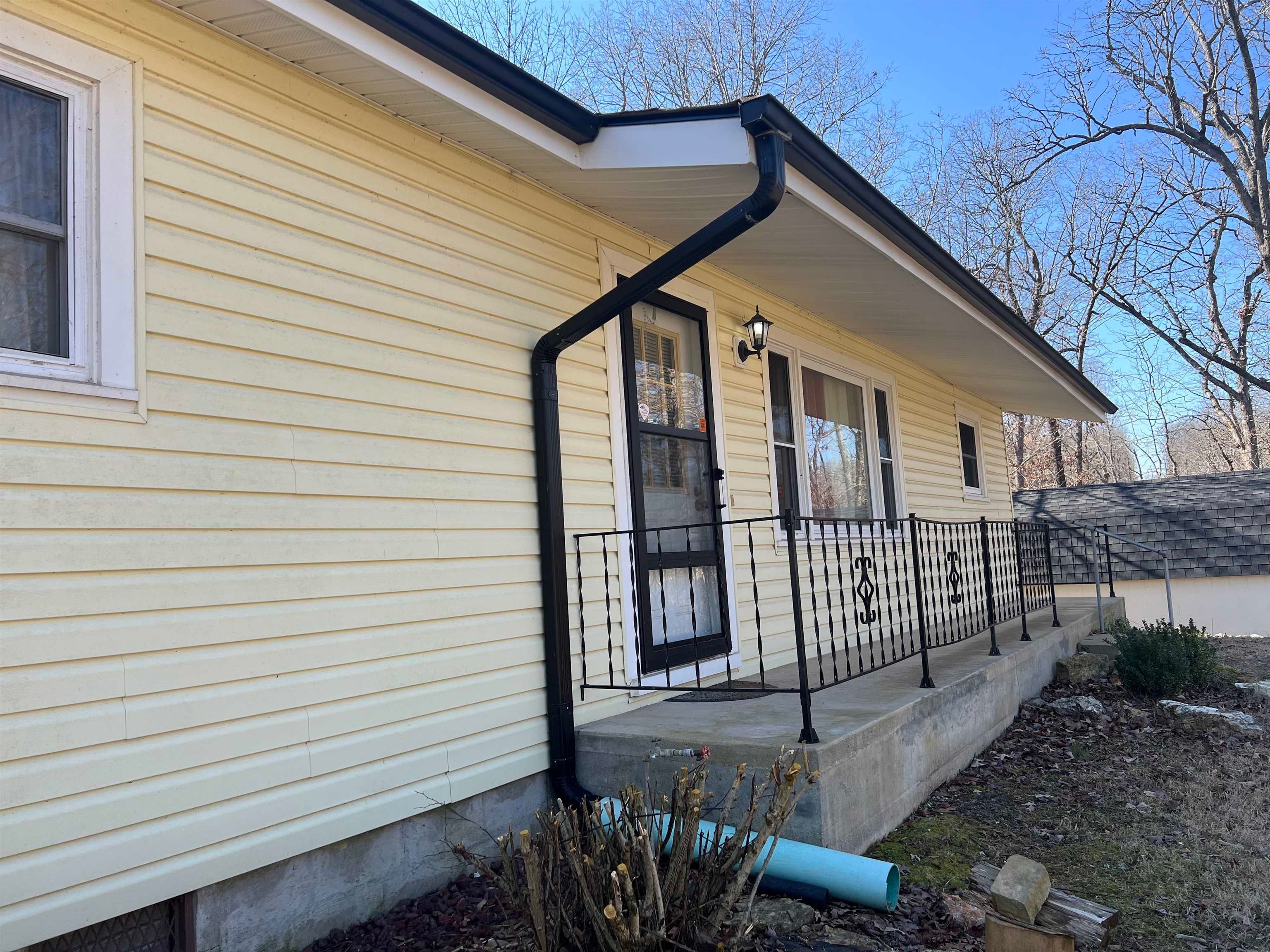 Home in Williford, AR 72482 — photo 2