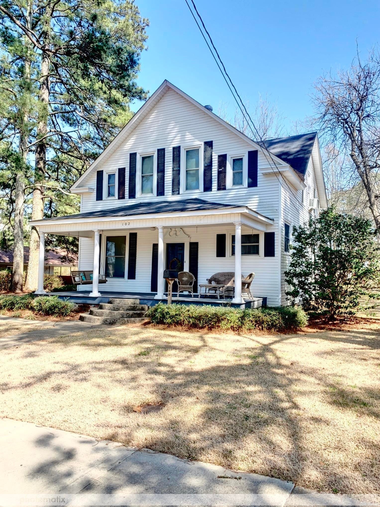 102 N Bradley Street — photo